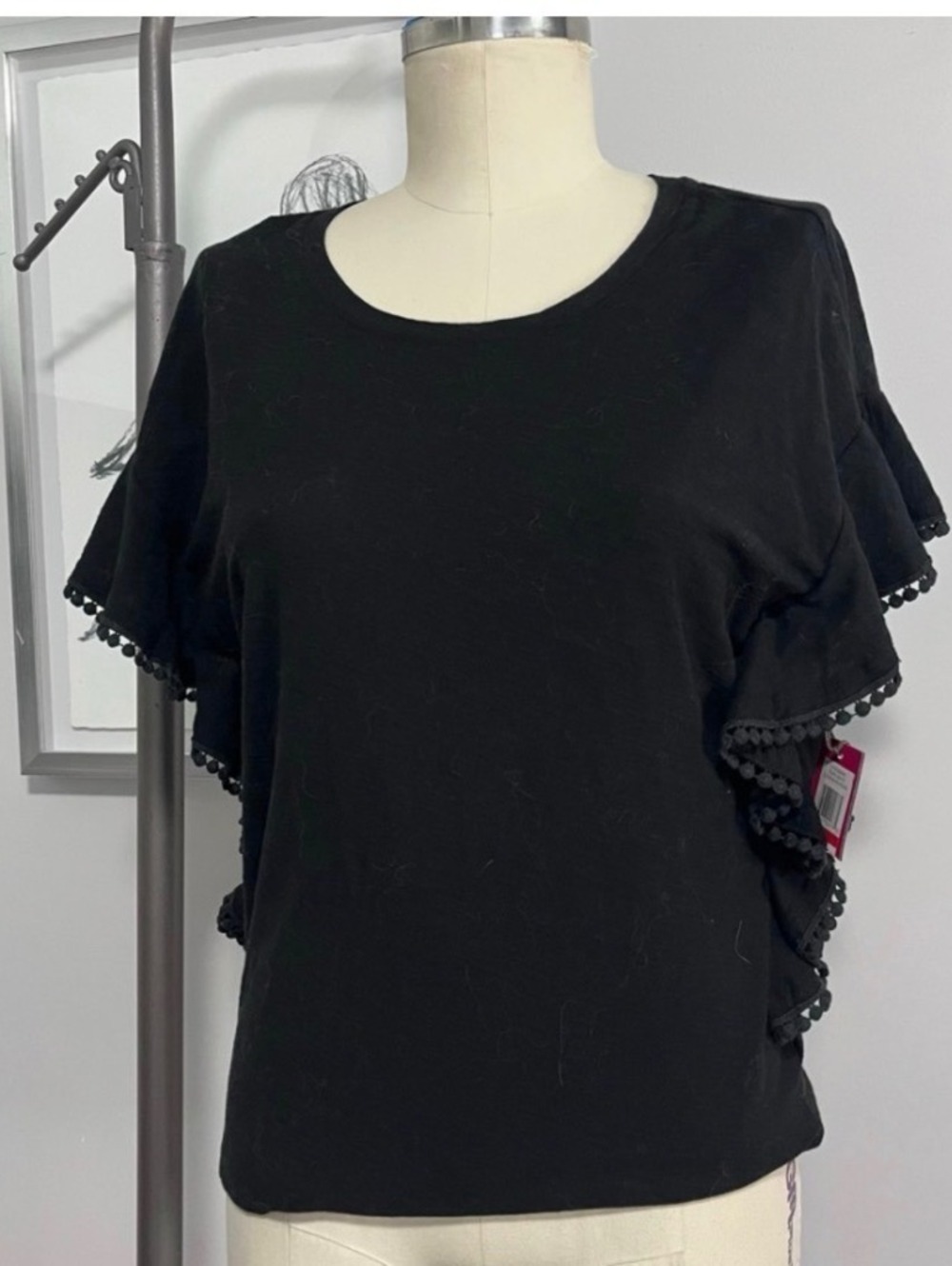 NWT Vince Camuto Short Sleeve Tropic Heat Black Cotton Ruffle Top XS Classic